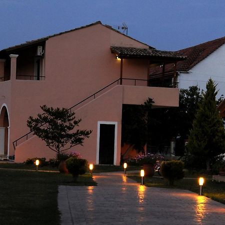 Biscoutsis Apartments & Studios Kávos Exterior photo