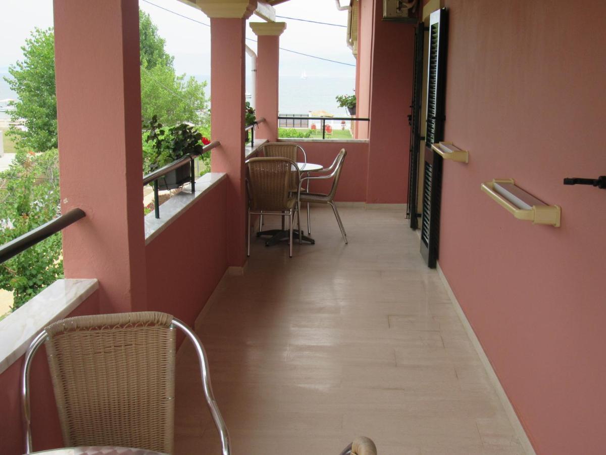 Biscoutsis Apartments & Studios Kávos Exterior photo