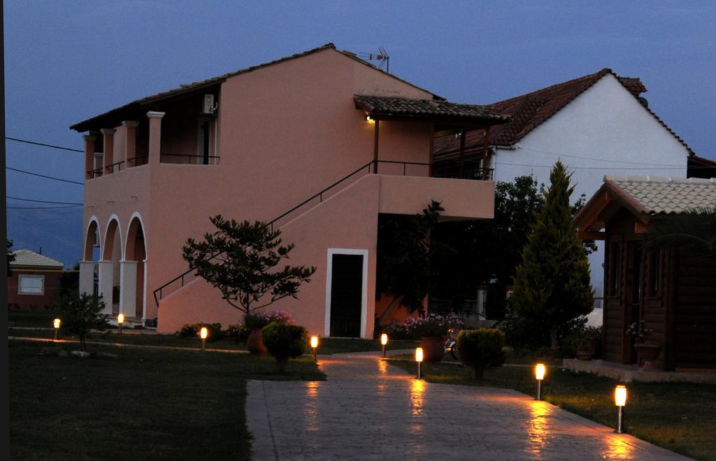 Biscoutsis Apartments & Studios Kávos Exterior photo